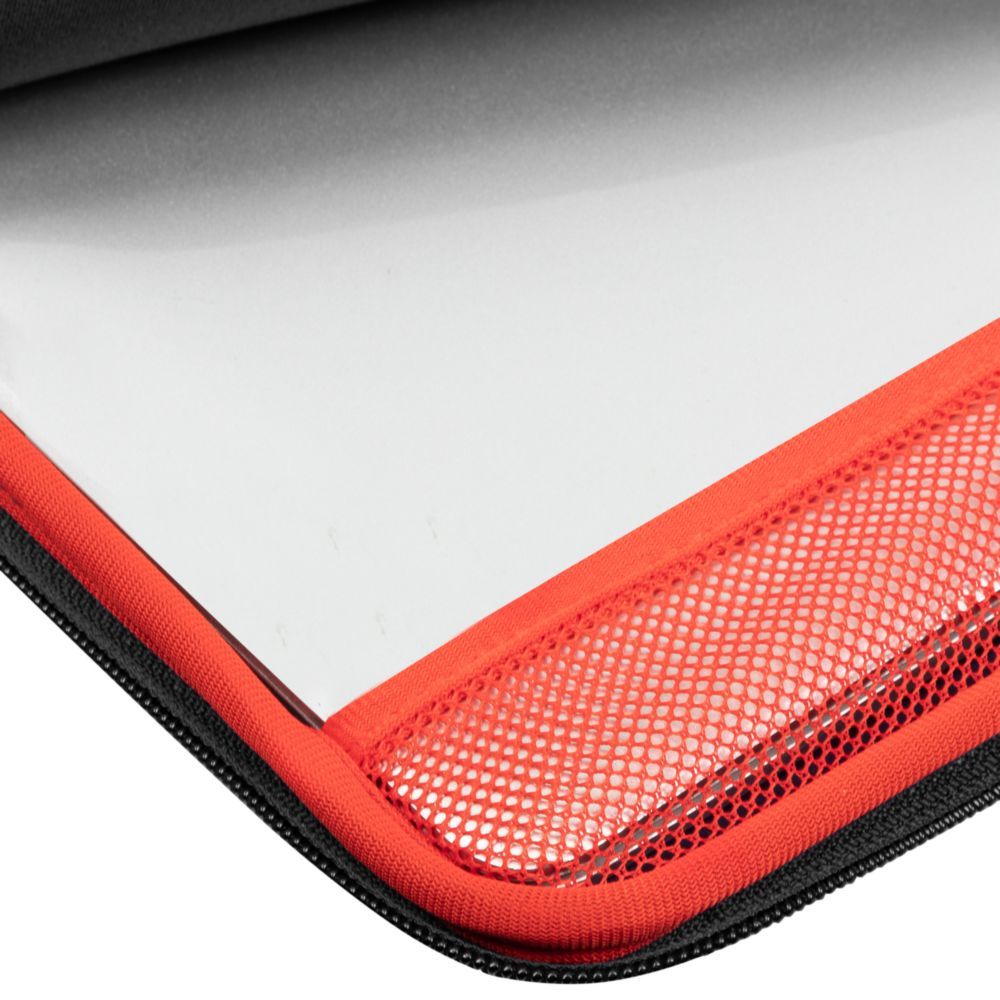 RivaCase 5224 MacBook Air 15