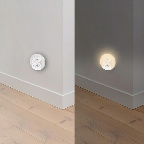 Logilink LED night light with pass-through plug and twilight sensor (3528 LED x7)