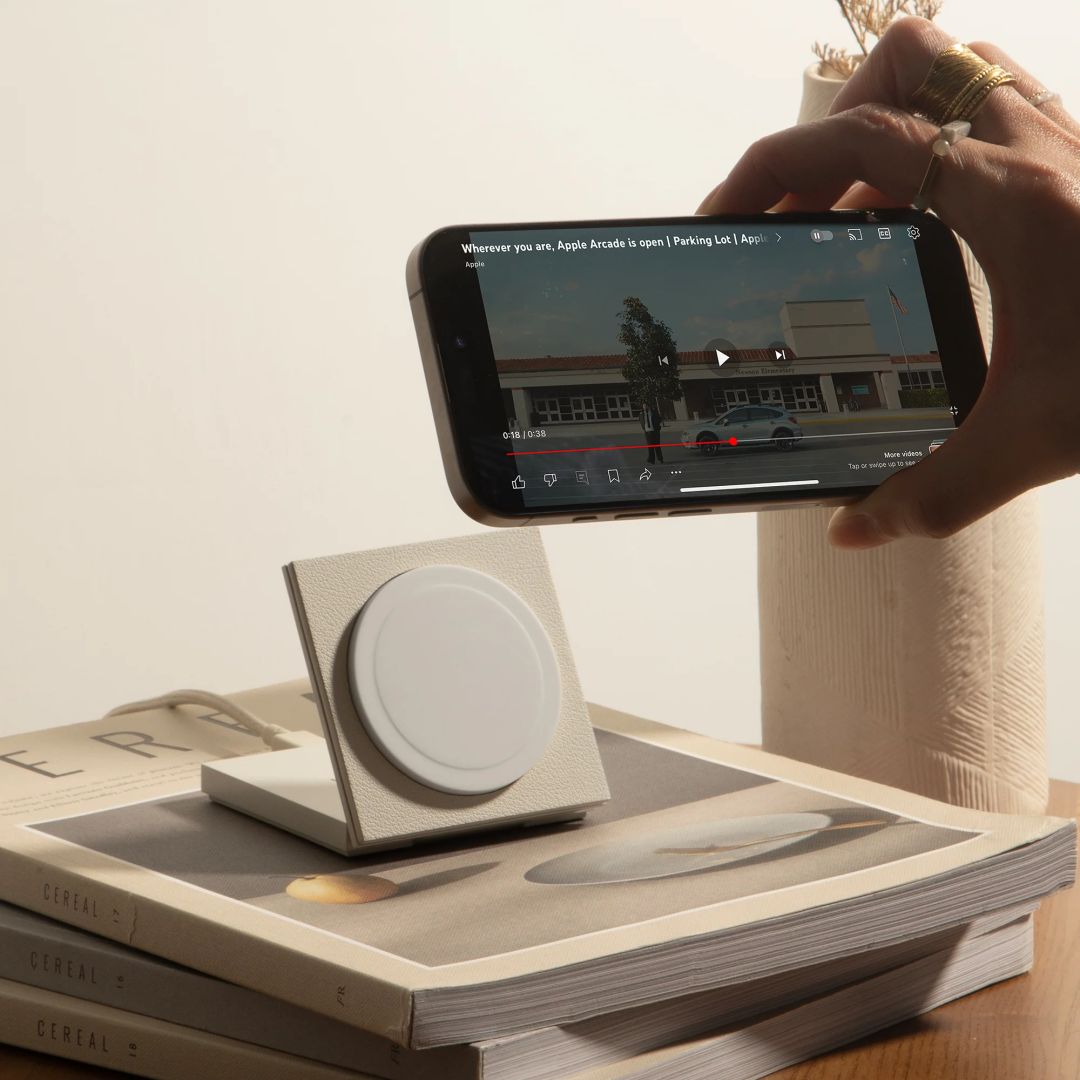 Native Union Rise Solo Qi2 wireless charger Sandstone