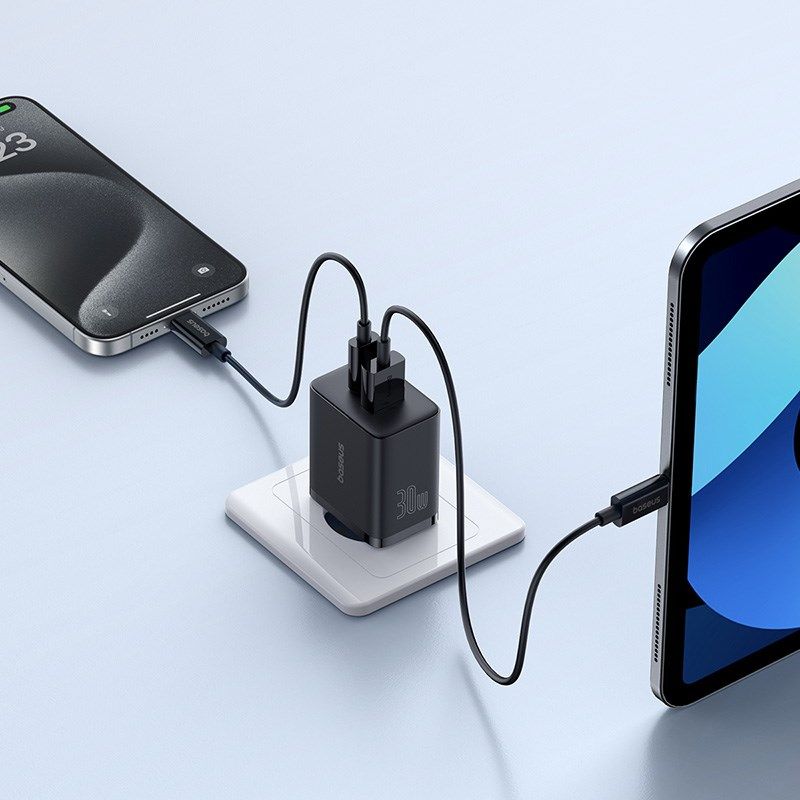 Baseus USB-C / USB-A adapter 30W mains charger Black