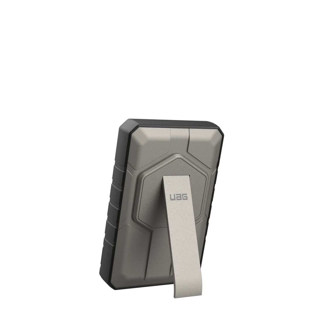 UAG Rugged 10 000 mAh Powerbank Black/Titanium