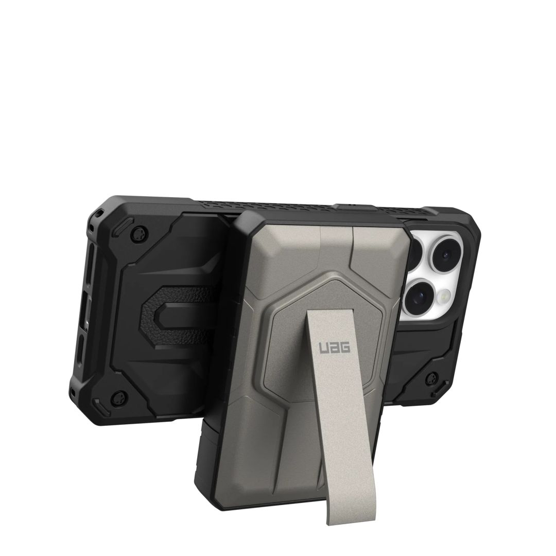 UAG Rugged 10 000 mAh Powerbank Black/Titanium