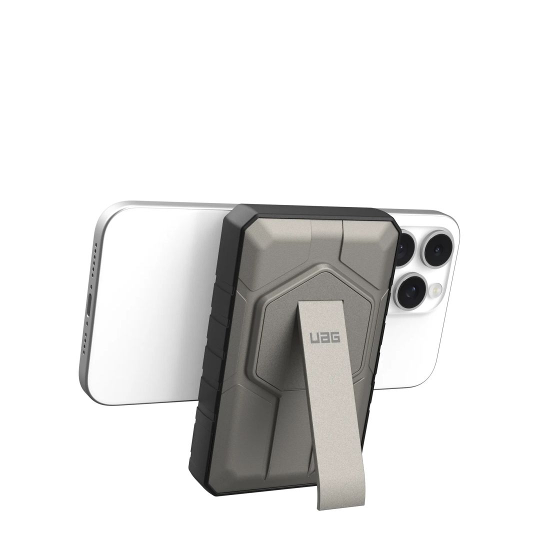 UAG Rugged 10 000 mAh Powerbank Black/Titanium