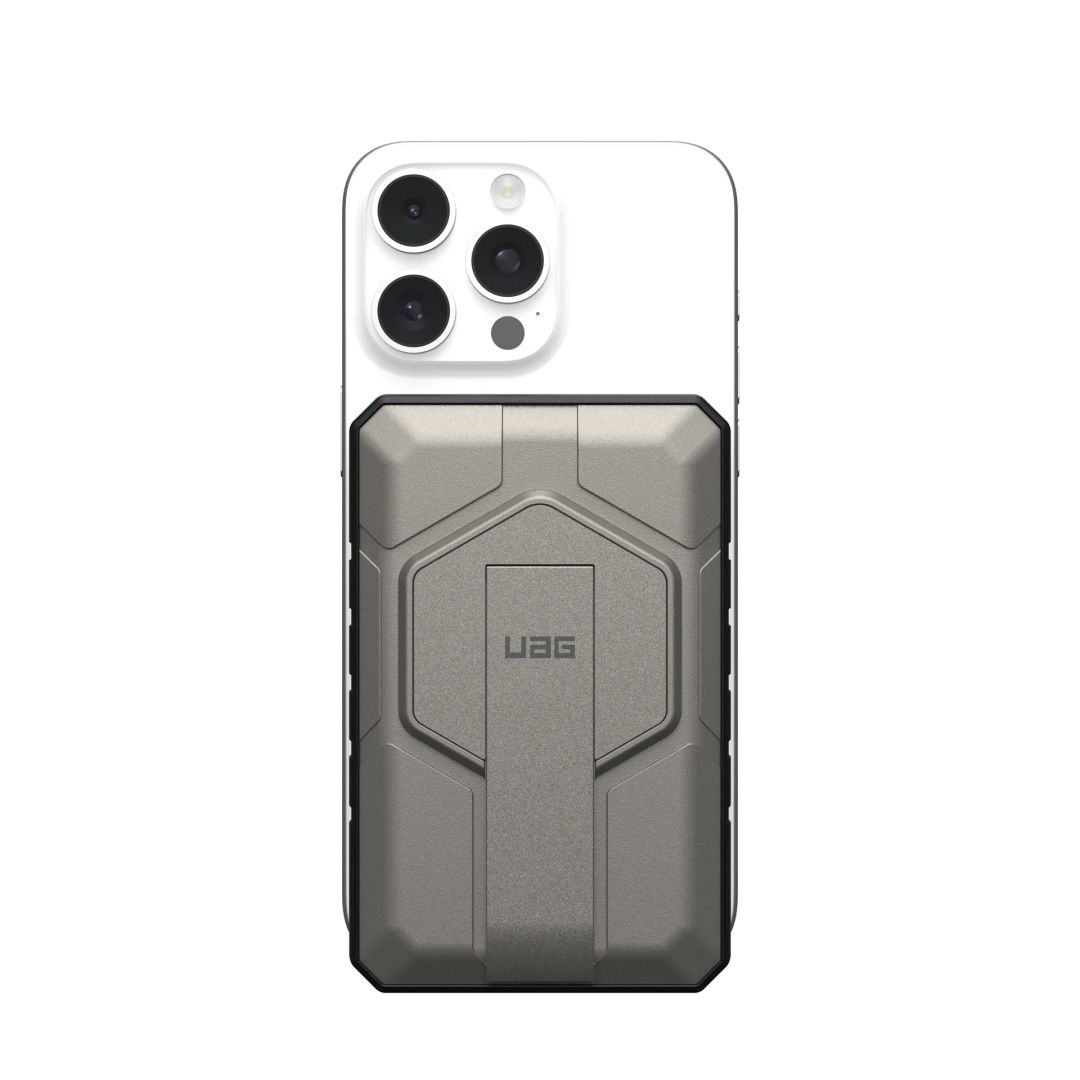 UAG Rugged 10 000 mAh Powerbank Black/Titanium