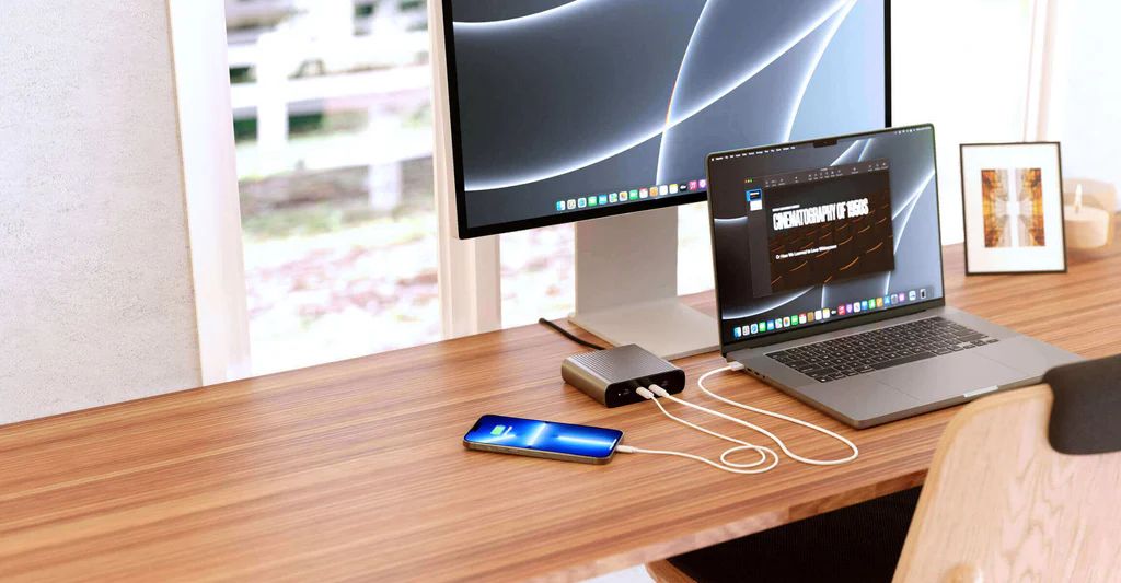 Targus HyperJuice 245W USB-C GaN Desktop Charger Black