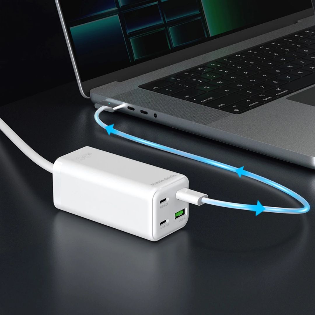 Mobile Origin GaN 100W Compact MultiHub Charger PW18 with 3x USB-C + USB-A