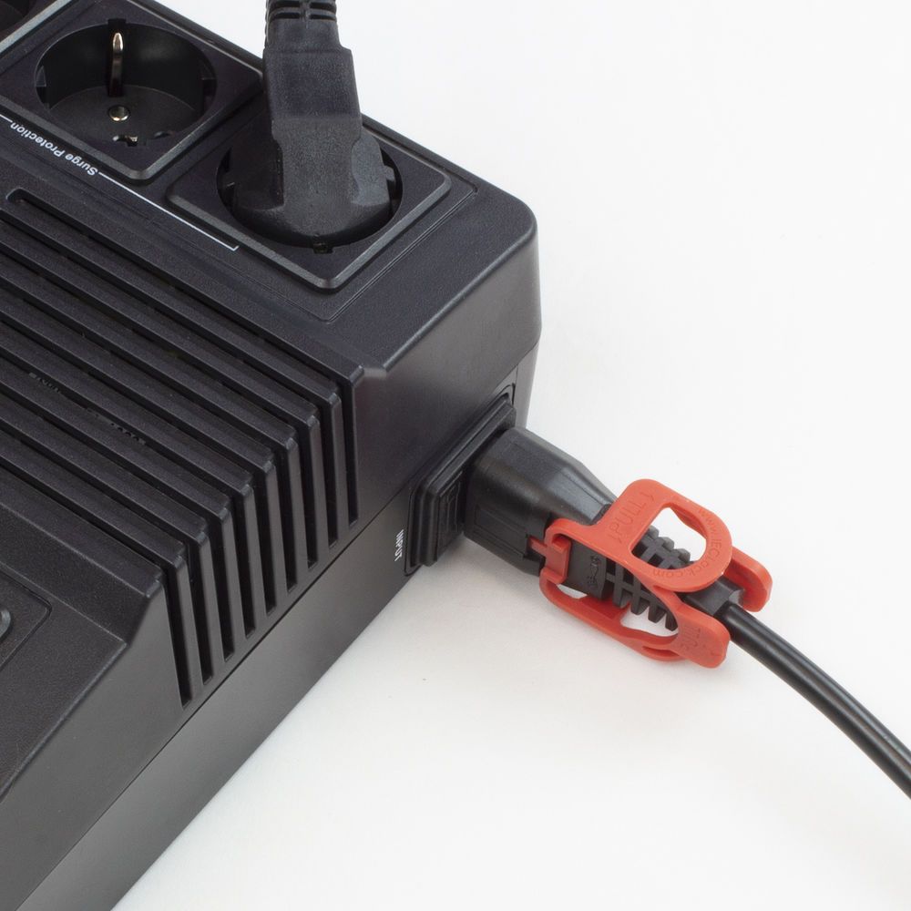 ACT Powercord C13 IEC Lock+ - C14 1m Black