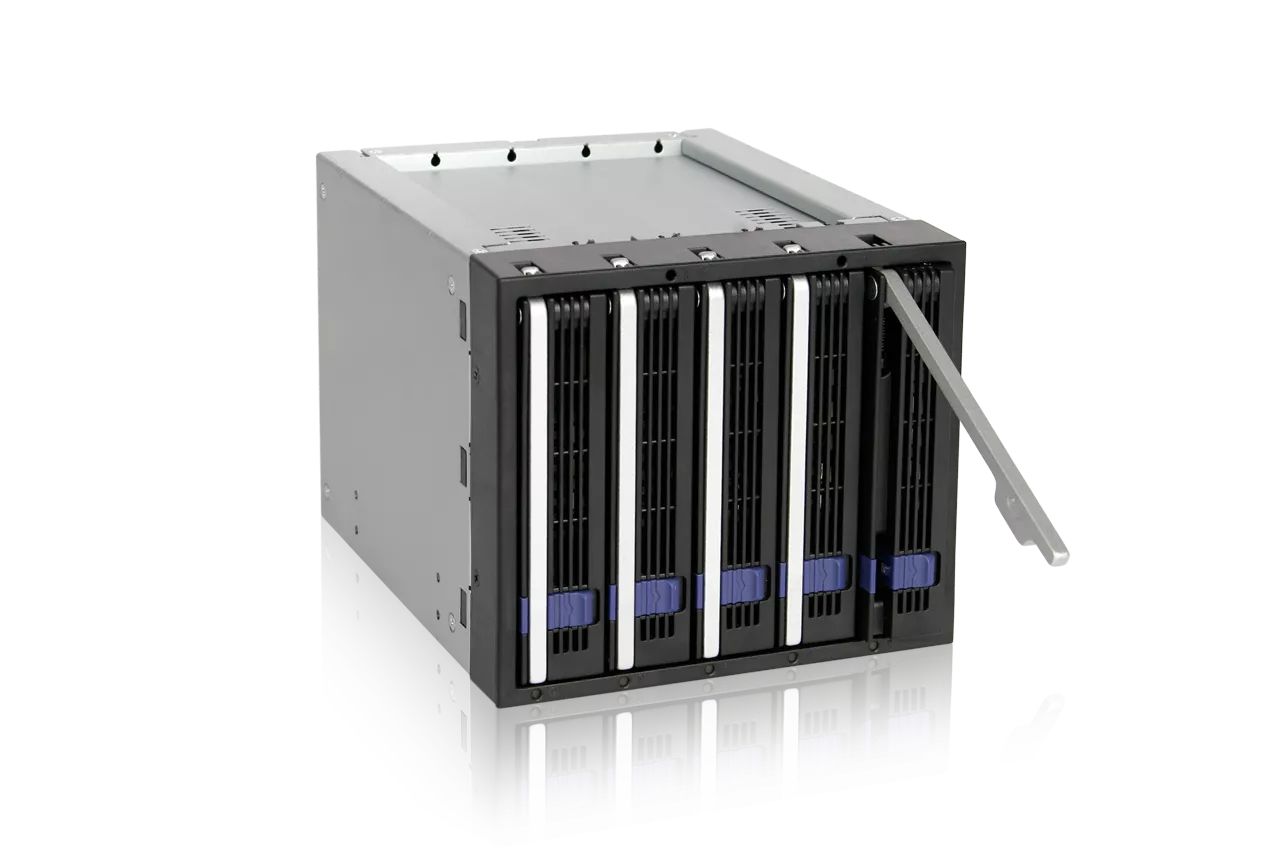 IcyDock FatCage MB155SP-B 5 Bay EZ-Tray 3.5