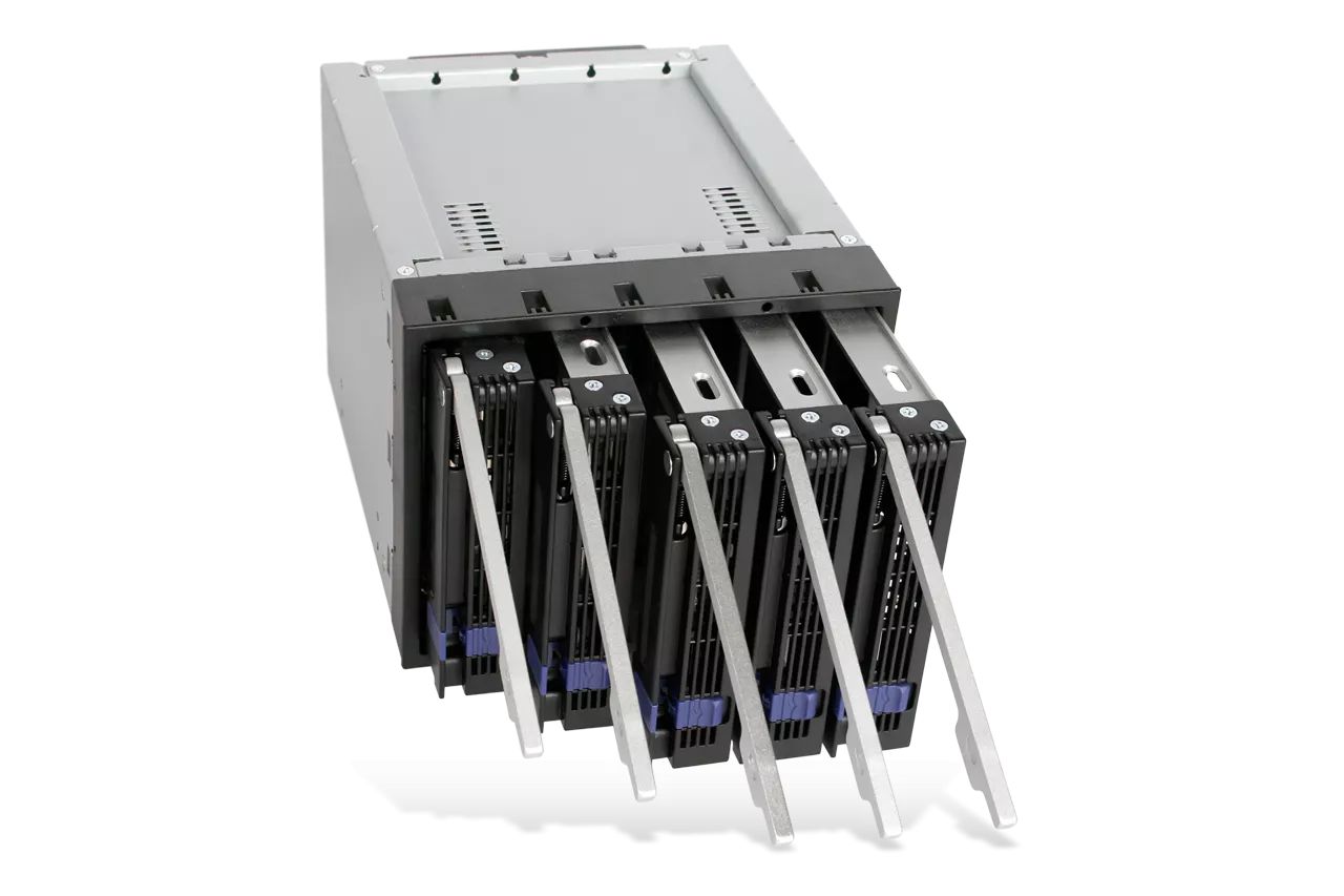 IcyDock FatCage MB155SP-B 5 Bay EZ-Tray 3.5