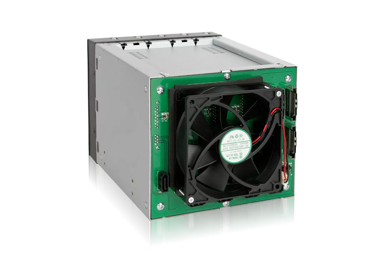 IcyDock FatCage MB155SP-B 5 Bay EZ-Tray 3.5