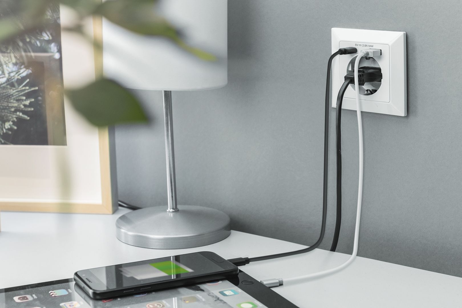 Digitus DA-70615 csatlakozóaljzat White