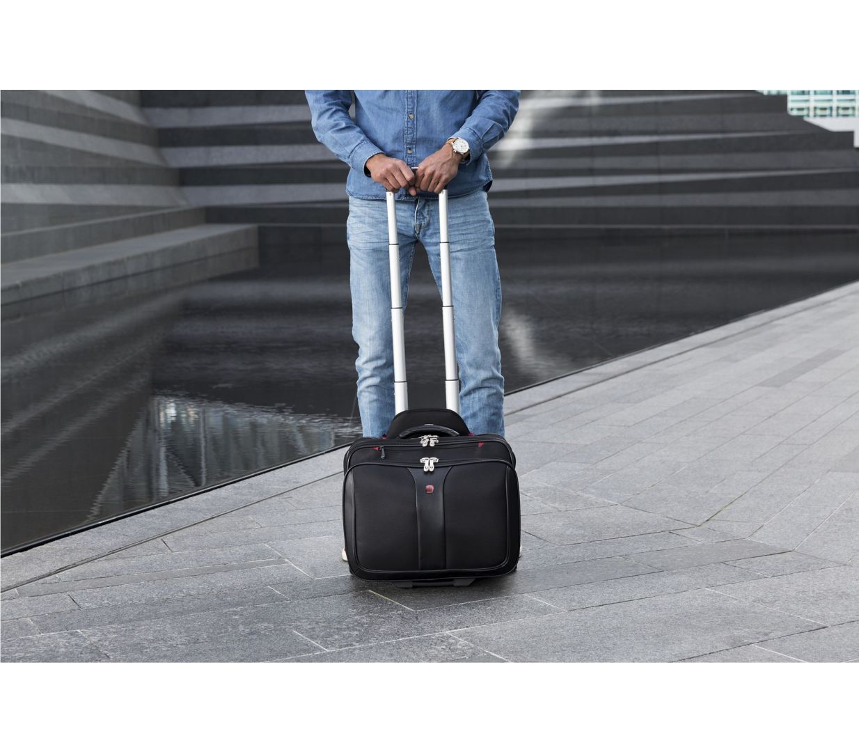 Wenger Patriot 2-Piece Business Set with Comp-U-Roller 17.3