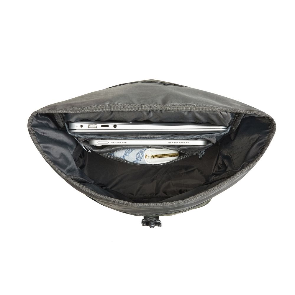 RivaCase 7826 ECO 17L Roll top backpack 14