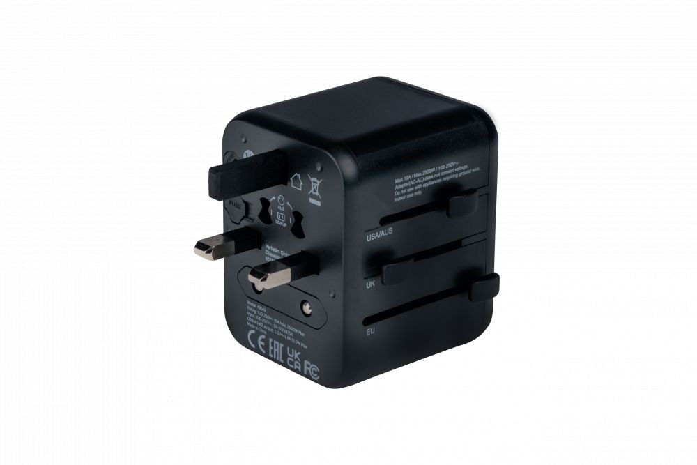 Verbatim Universal Travel Adapter UTA-03 Plug with USB-C PD & QC, 2 x USB-C & 2 x USB-A ports