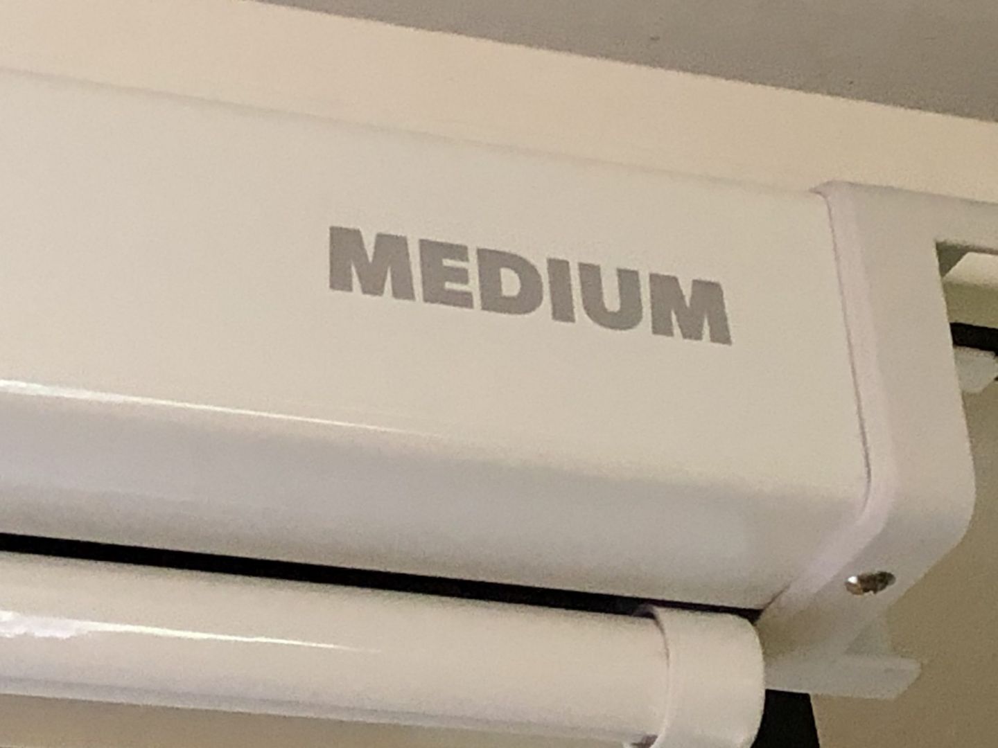 Medium Rollo Matt White 305x229cm Format 4:3