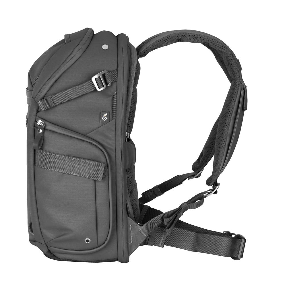 Vanguard B20L Veo Metro Backpack Black