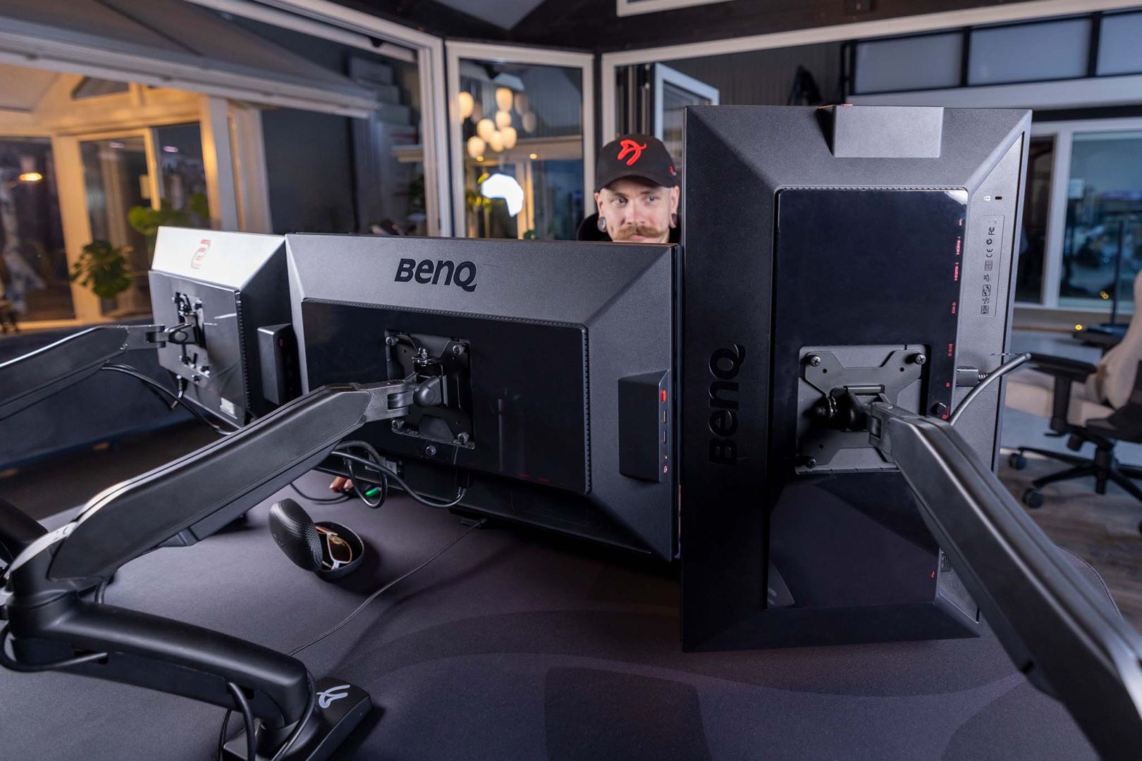 Arozzi Alzare Gas Spring Monitor Arm