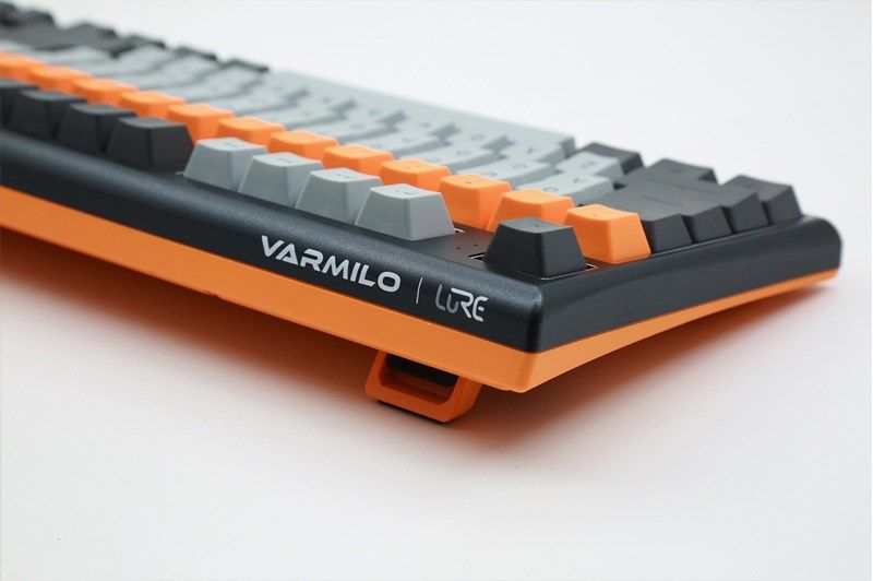 Varmilo VBM109 Bot: Lie USB EC V2 Rose Gaming Keyboard Gray/Orange HU