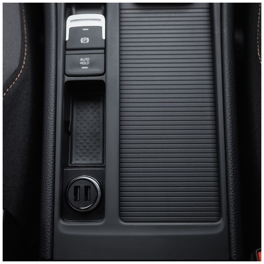 FIXED USB autós töltő 2 USB aljzattal 15W + USB/Lightning kábel, fekete, FIXCC15N-2UL-BK