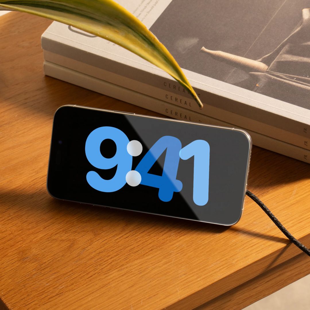 Native Union Snapstand Qi2 wireless charger Black