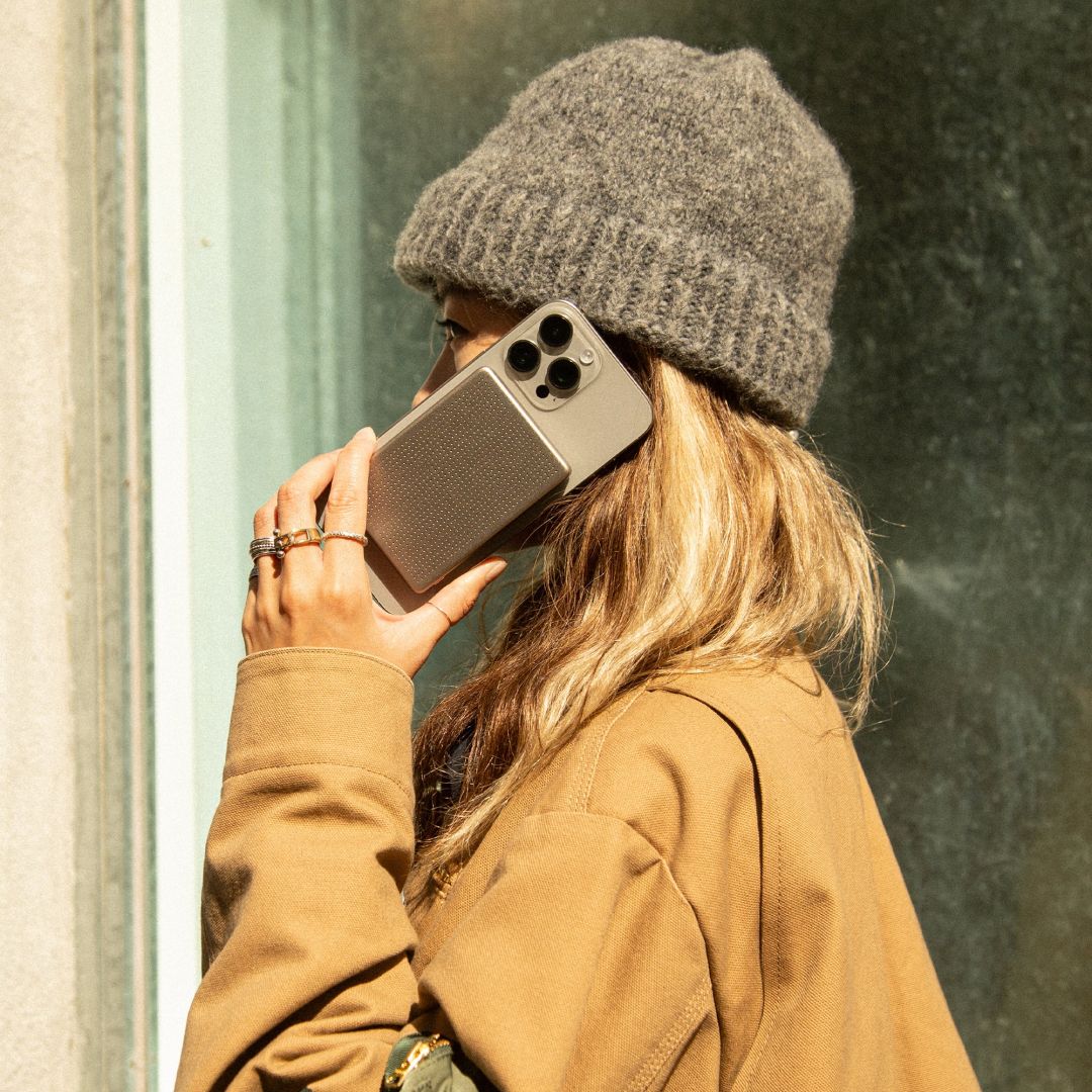 Native Union Active Magnetic 5000mAh Power Bank Sandstone