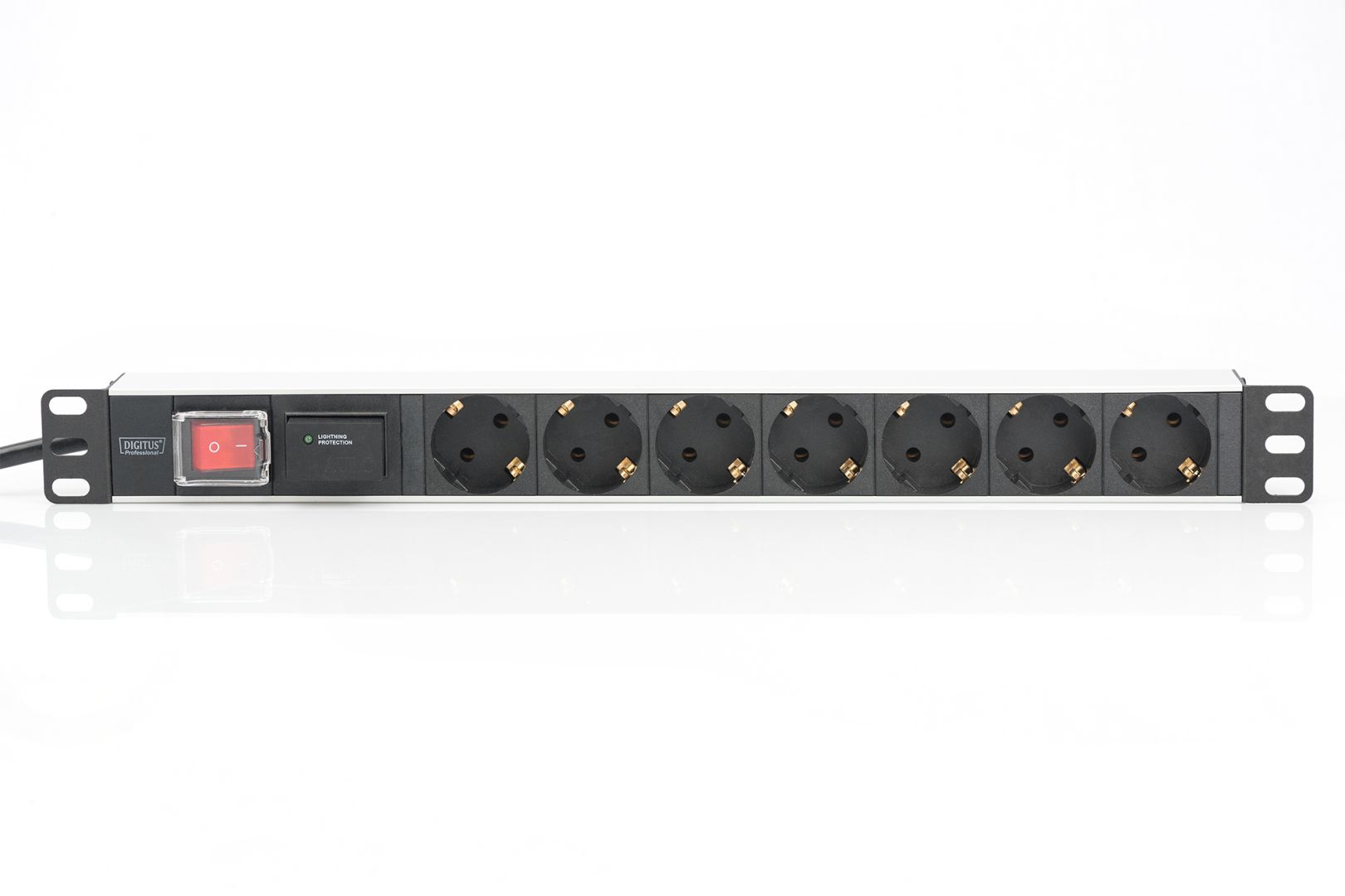 Digitus Aluminum outlet strip with switch 7 safety outlets 2m supply with surge protection