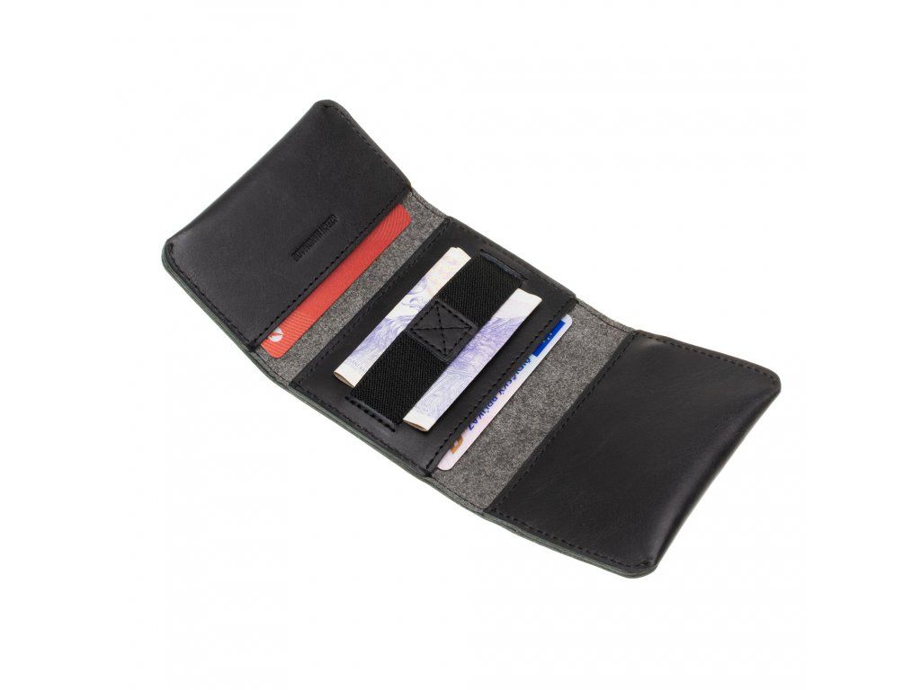 FIXED Tripple FIXWAT-TR2-BK bőr pénztárca, AirTag tartóval, fekete