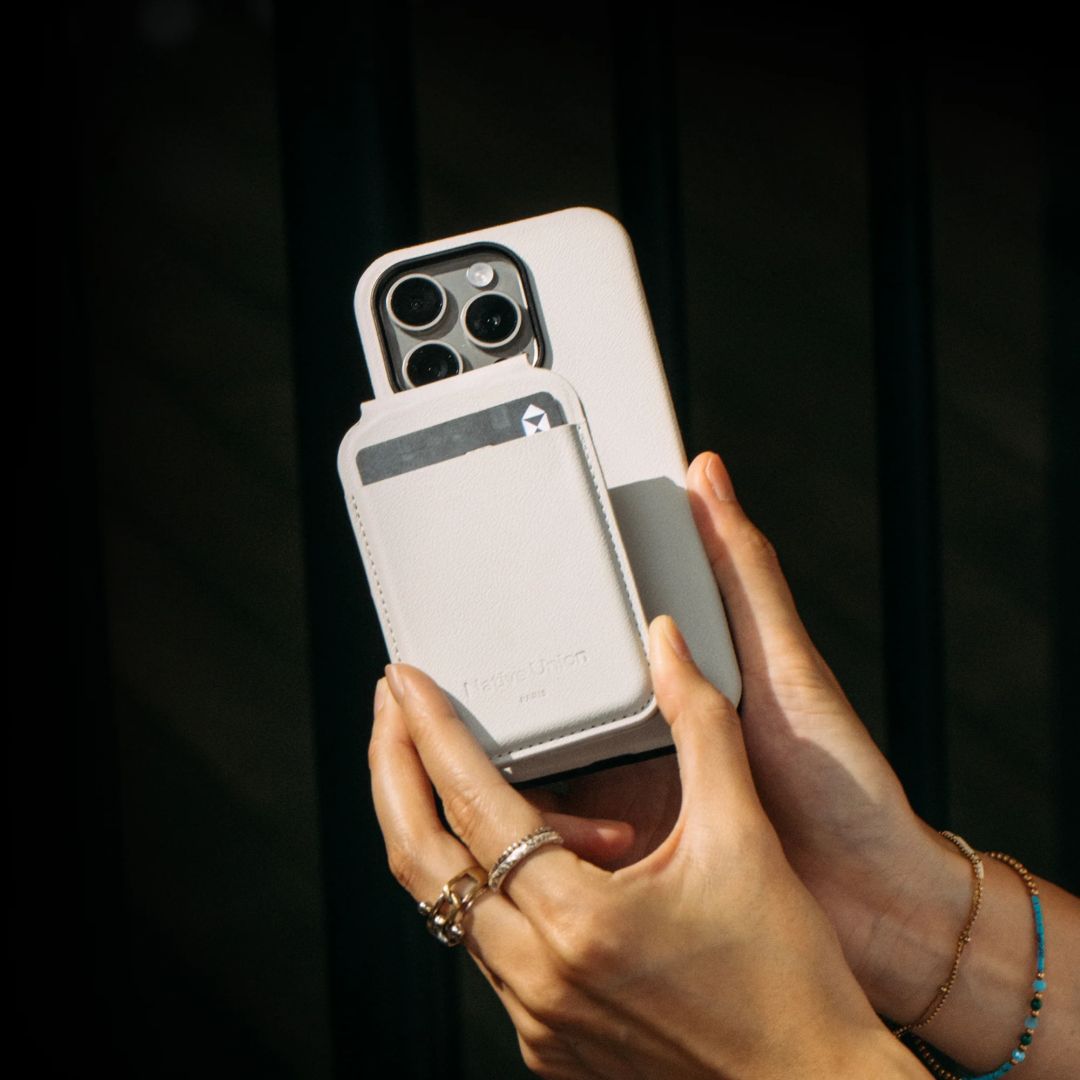 Native Union Active Wallet Stand Sandstone