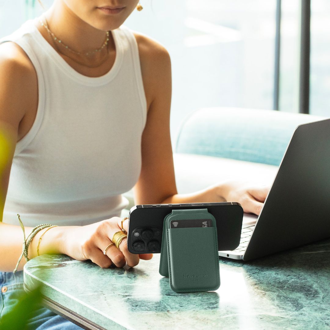 Native Union Active Wallet Stand Slate Green