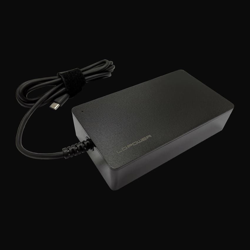 LC Power LC-NB-PRO-140-C 5-28V / 5A 140W Type-C univerzális hálózati notebook töltő