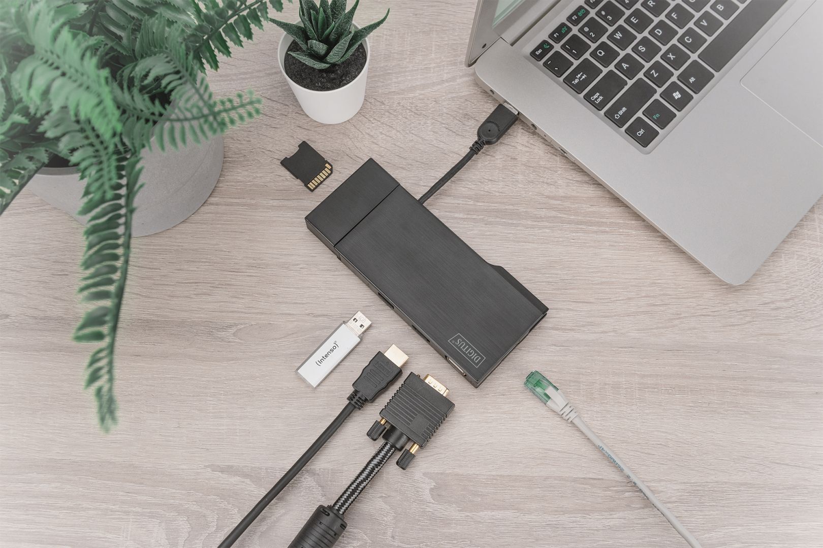 Digitus 7in1 Universal Docking Station Black