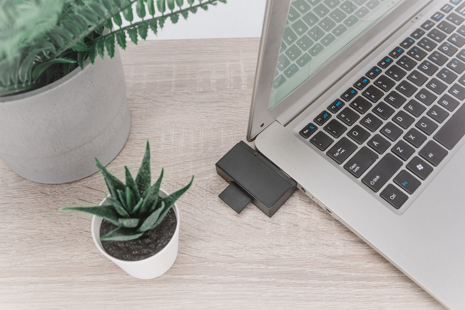 Digitus 7in1 Universal Docking Station Black