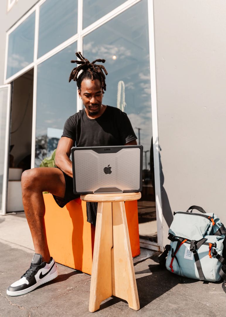 UAG Plyo MacBook Air 13