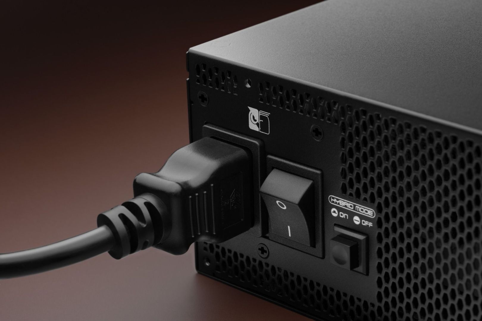 Seasonic 1600W 80+ Titanium Prime TX Noctua Edition