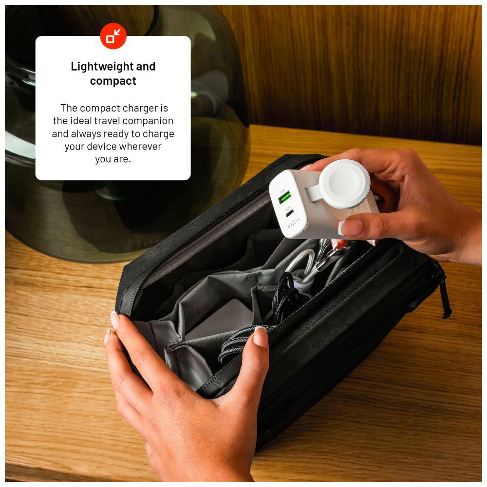 FIXED Hálózati aljzat utazó adapter 33W, fehér