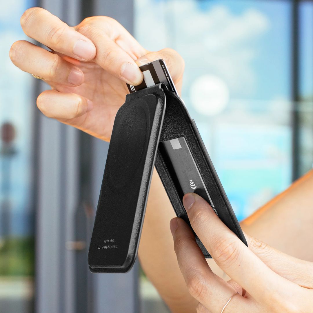 Native Union Active Wallet Stand Black