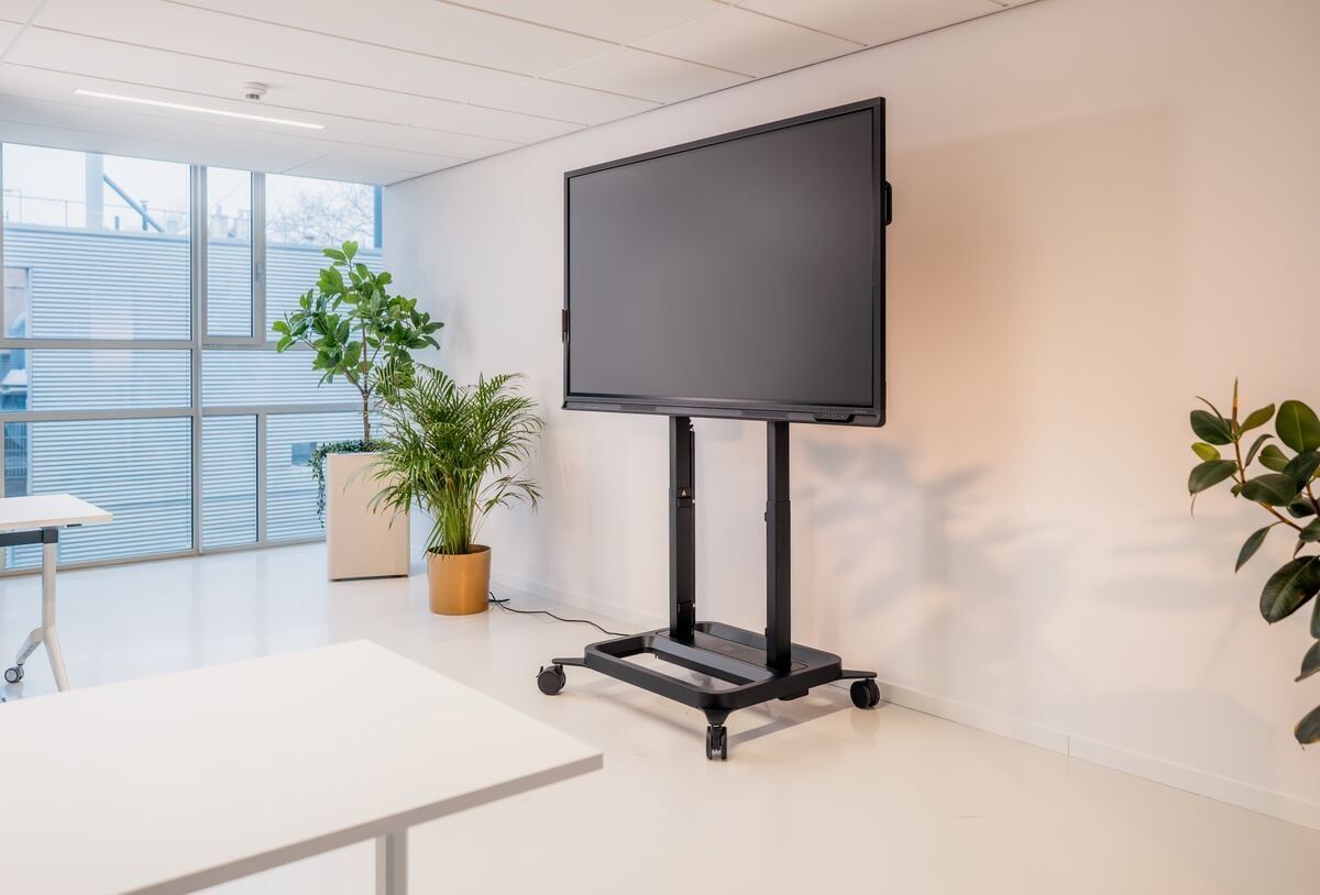 Vogel's RISE 5200 Motorized Display Lift Trolley DirectControl Black