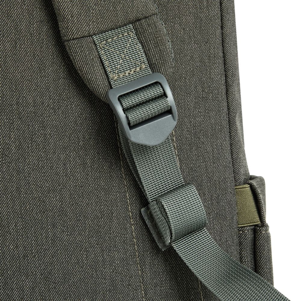 RivaCase 7564 Galapagos Laptop backpack 16