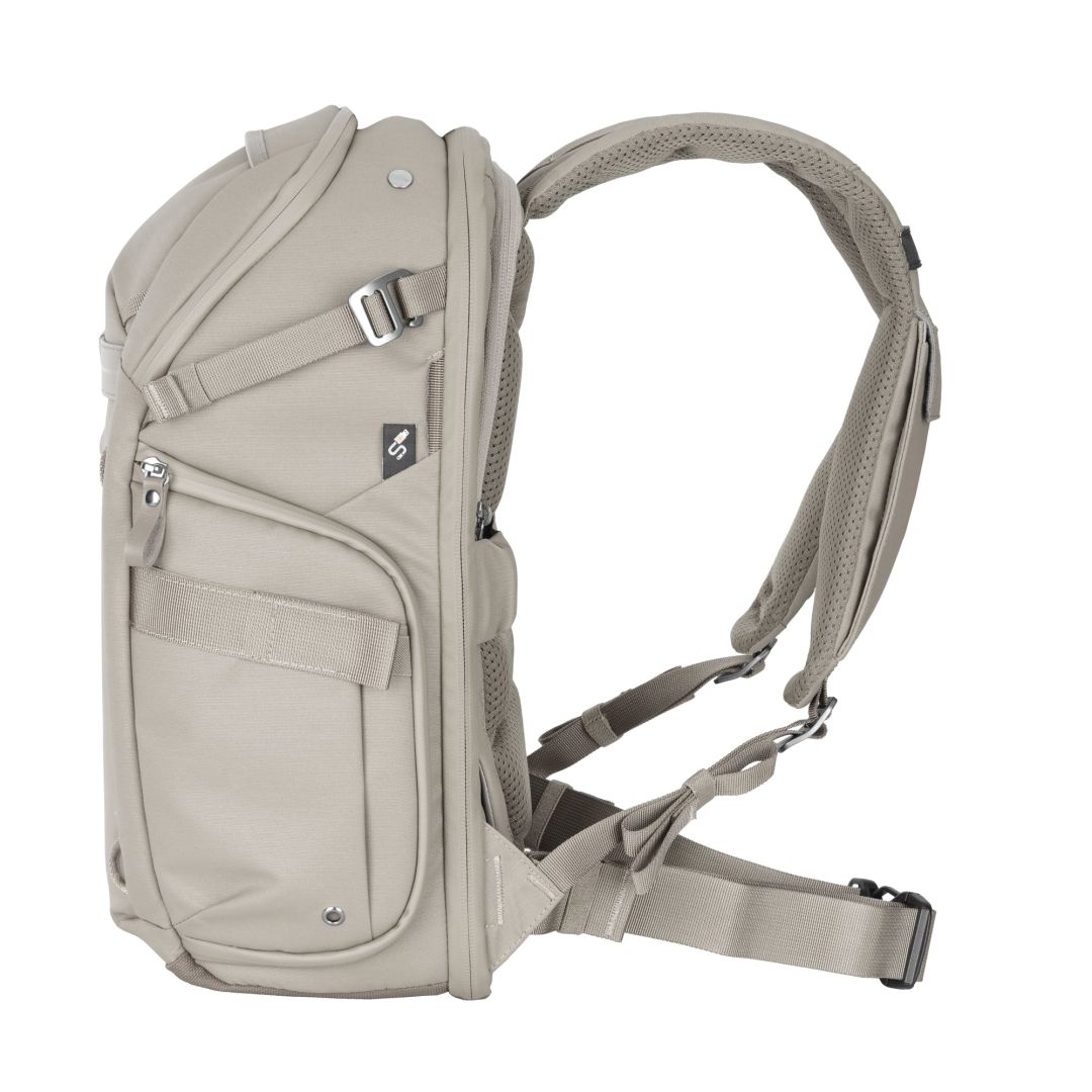 Vanguard VEO Metro 20-Liter Camera and Everyday Backpack Cream