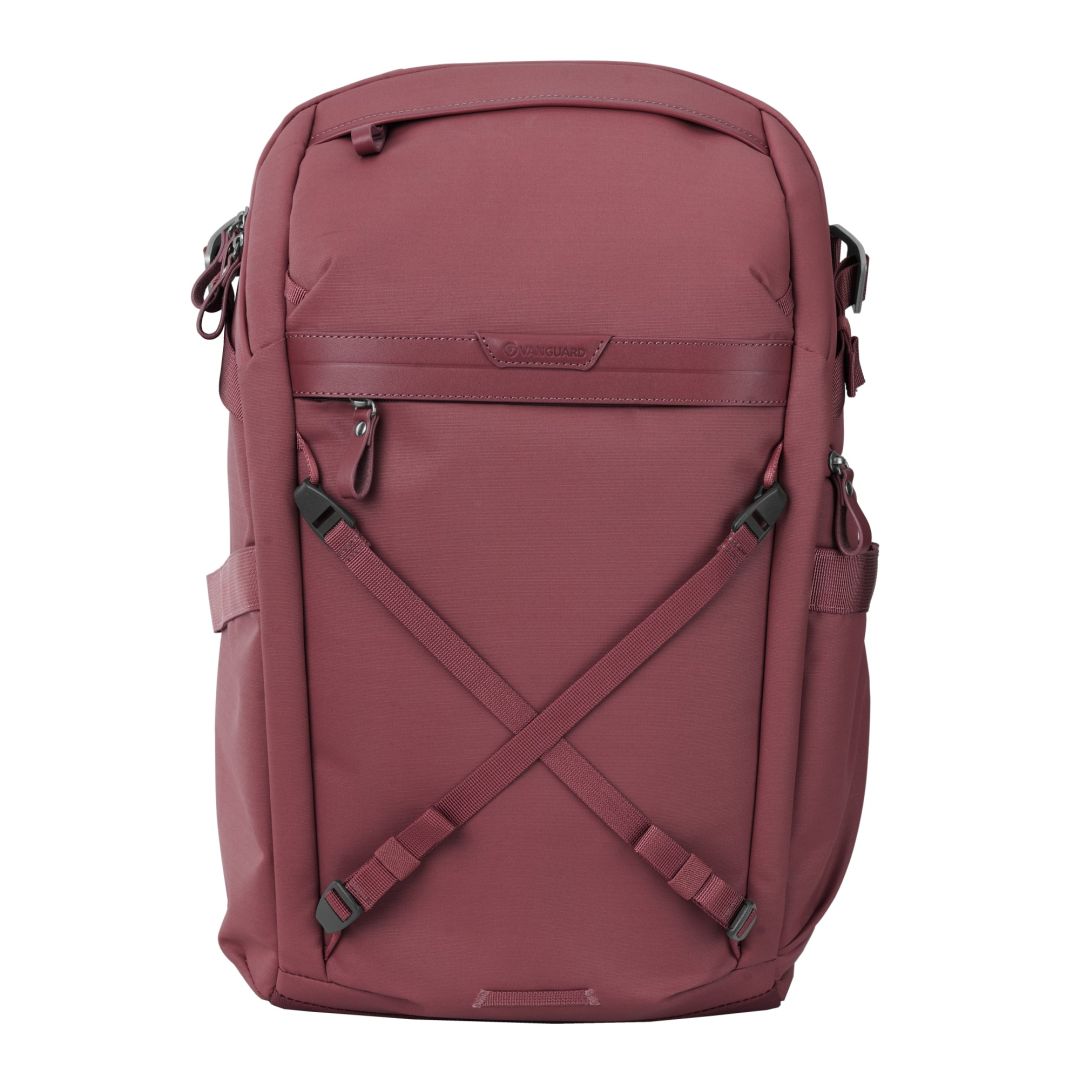 Vanguard VEO Metro 25-Liter Camera and Everyday Backpack Magenta