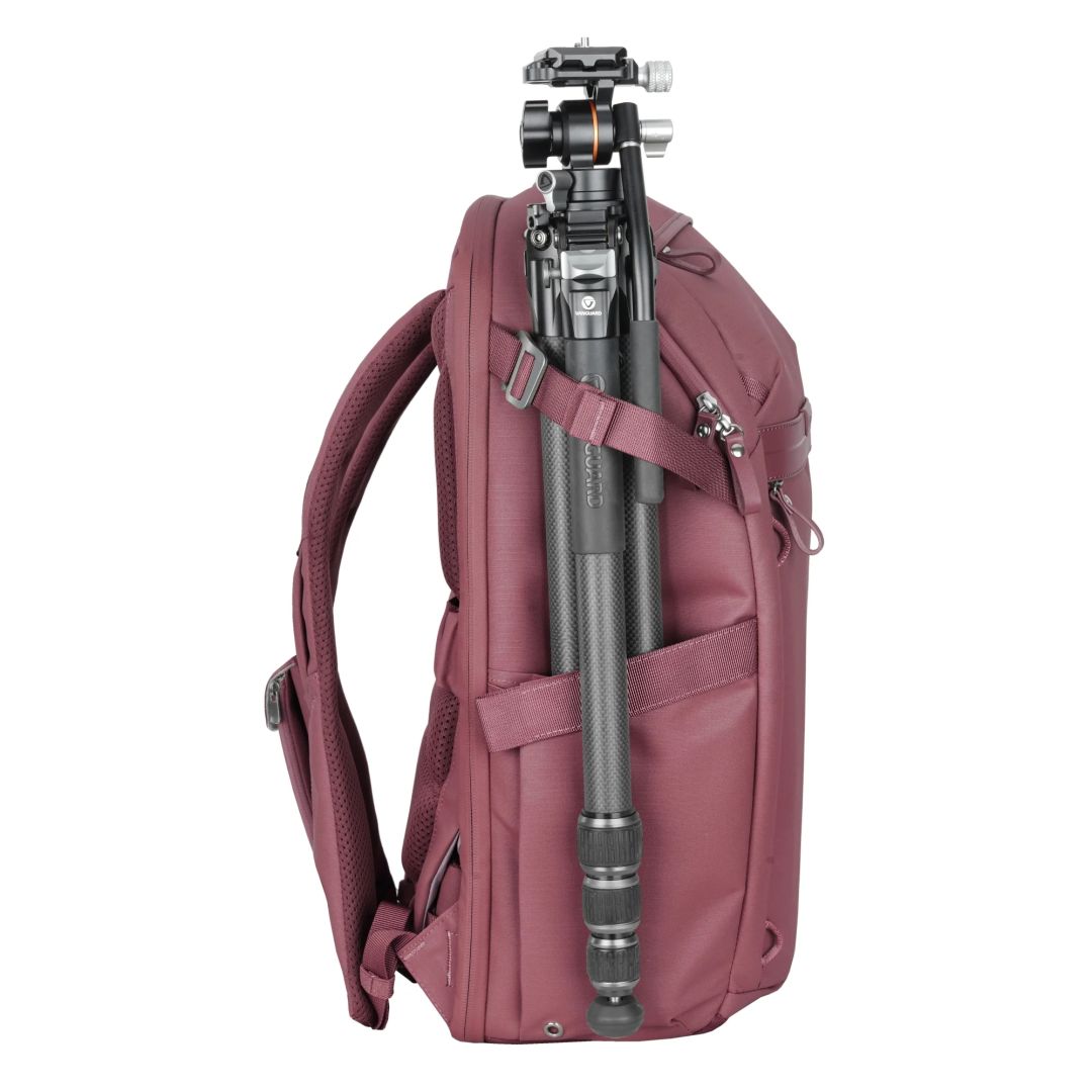 Vanguard VEO Metro 25-Liter Camera and Everyday Backpack Magenta
