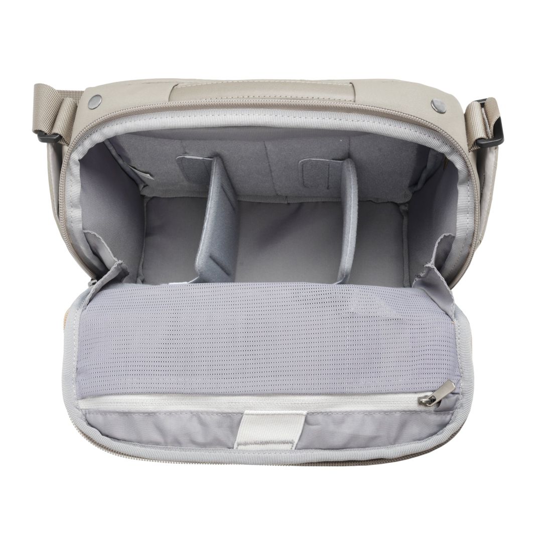 Vanguard VEO Metro 4-Liter Camera and Everyday Shoulder Bag Cream