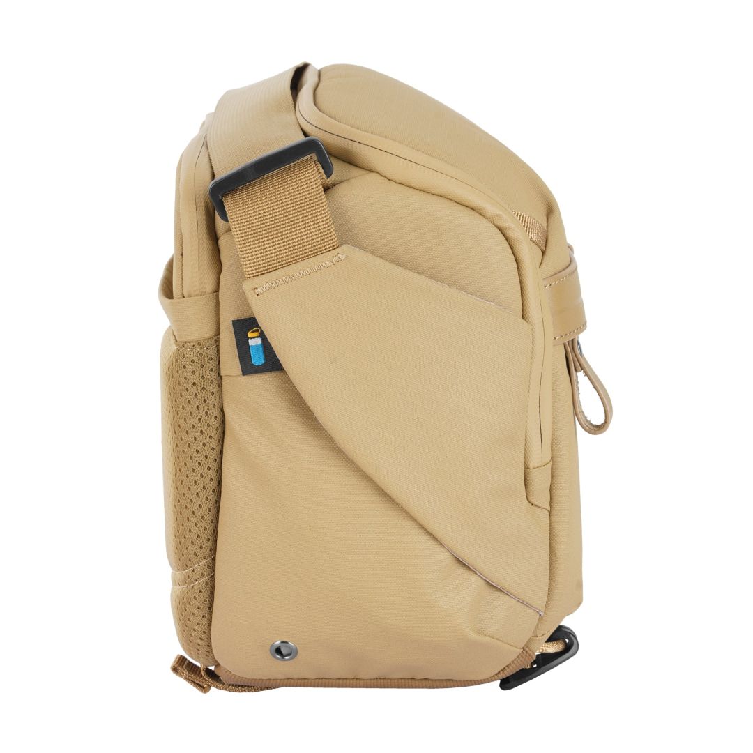 Vanguard VEO Metro 7-Liter Camera and Everyday Shoulder Bag Beige