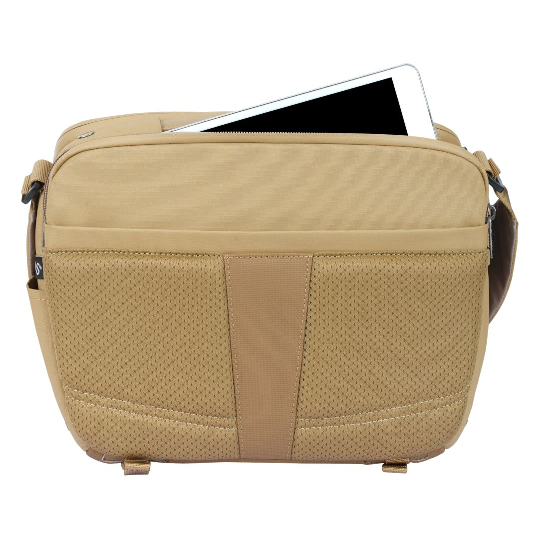 Vanguard VEO Metro S9L: 9 Litre Camera Shoulder Bag Beige