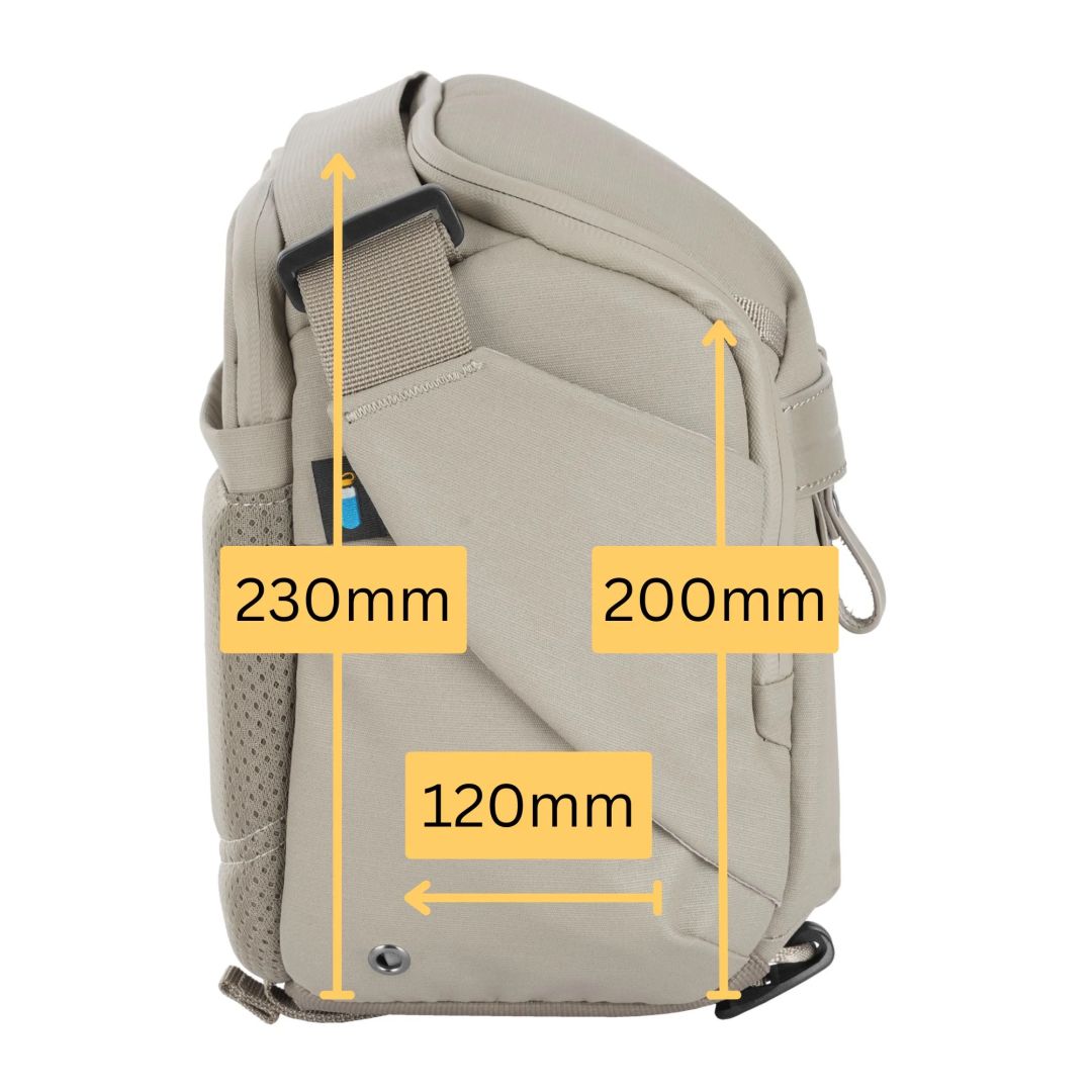 Vanguard VEO Metro S9L: 9 Litre Camera Shoulder Bag Cream