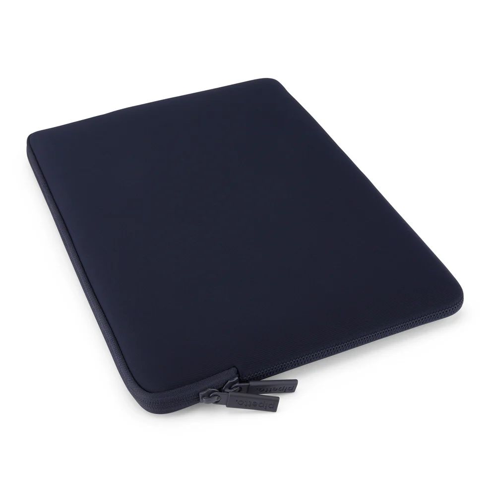 Pipetto Classic Fit Sleeve bag for MacBook 13/14 Dark Blue