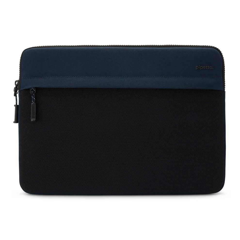 Pipetto Expand Sleeve bag for MacBook Pro 14/Air 13.6 Dark Blue