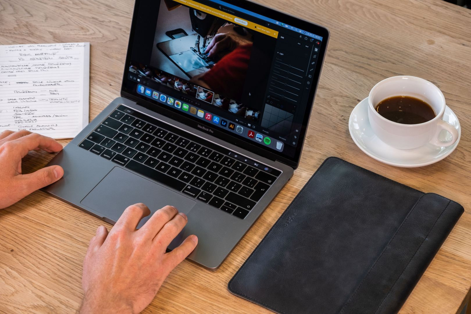 FIXED Oxford for Apple MacBook Pro 14