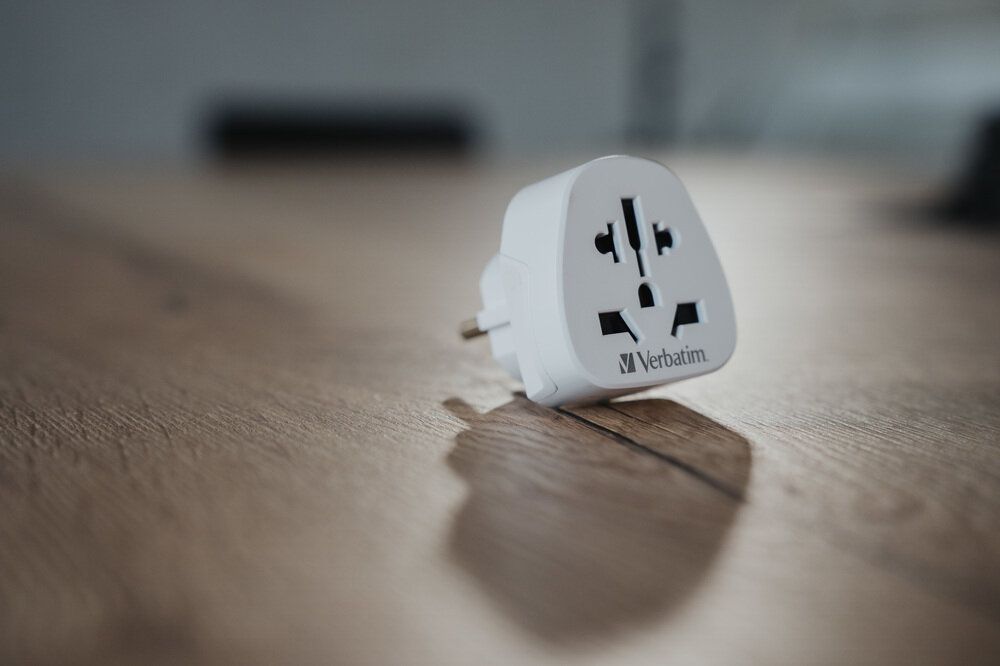 Verbatim World to Europe Adapter Travel Plug White
