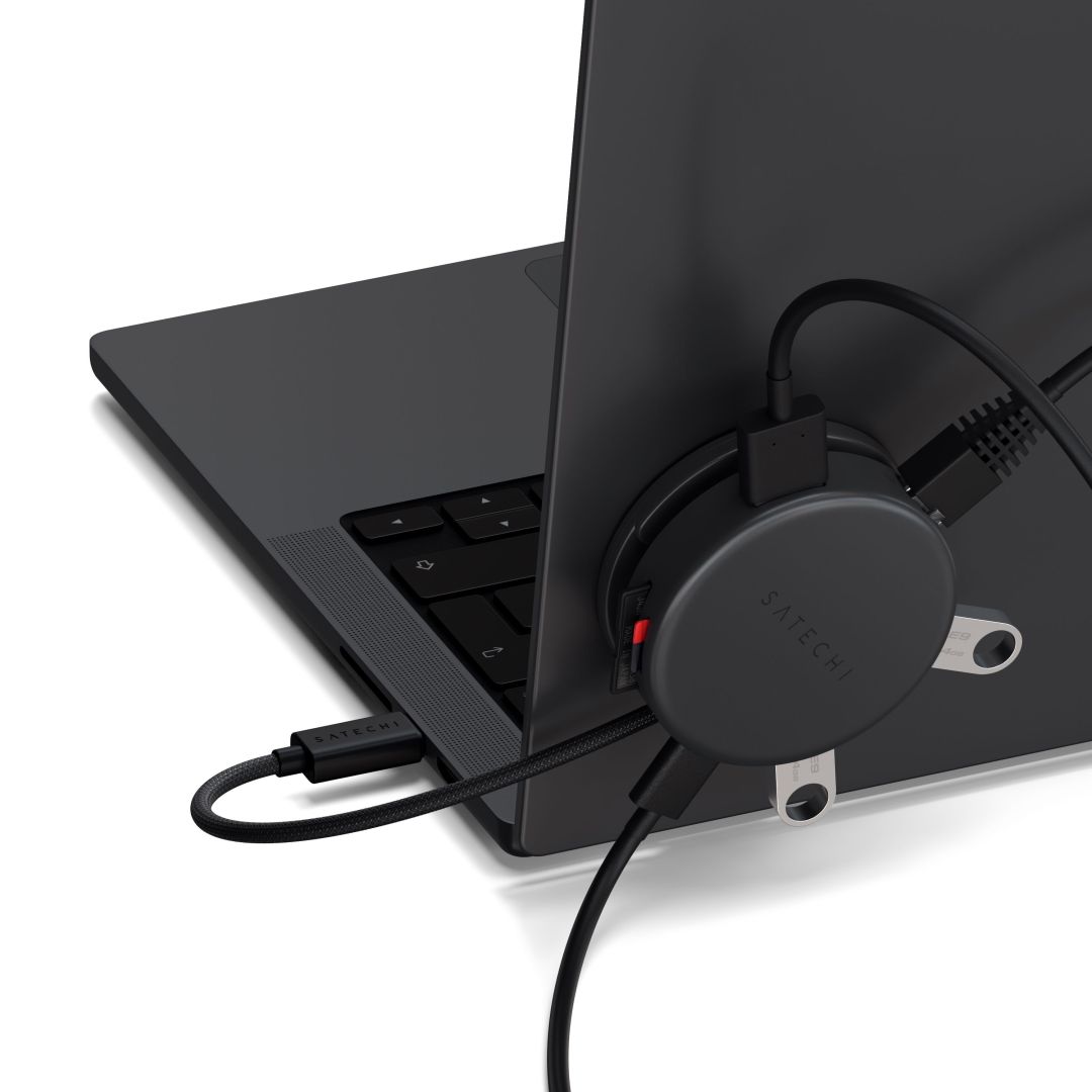 Satechi OntheGo 7-in-1 Multiport Adapter Space Black